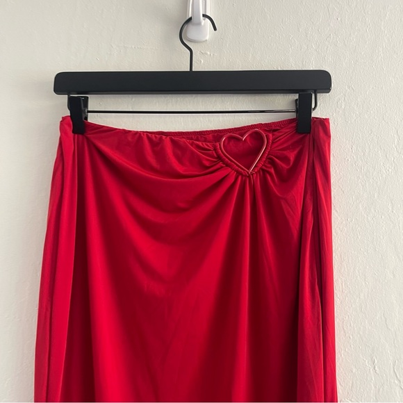 Oh Polly Sabine Mid Rise Maxi Skirt in Fire Red Heart Detail Womens Size 8 - Picture 5 of 9